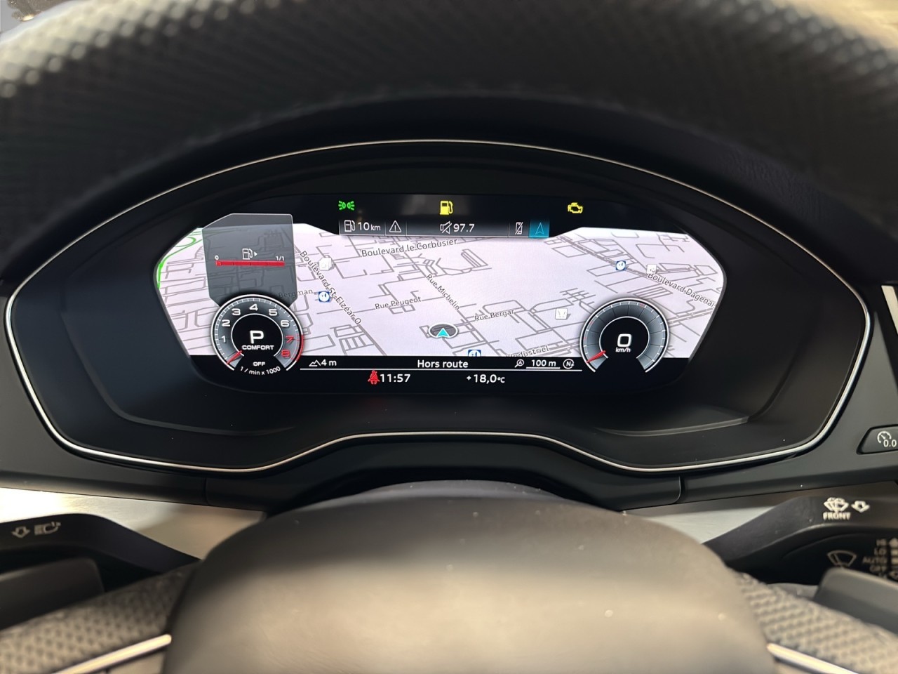 2025 Audi Q5 - Image 13