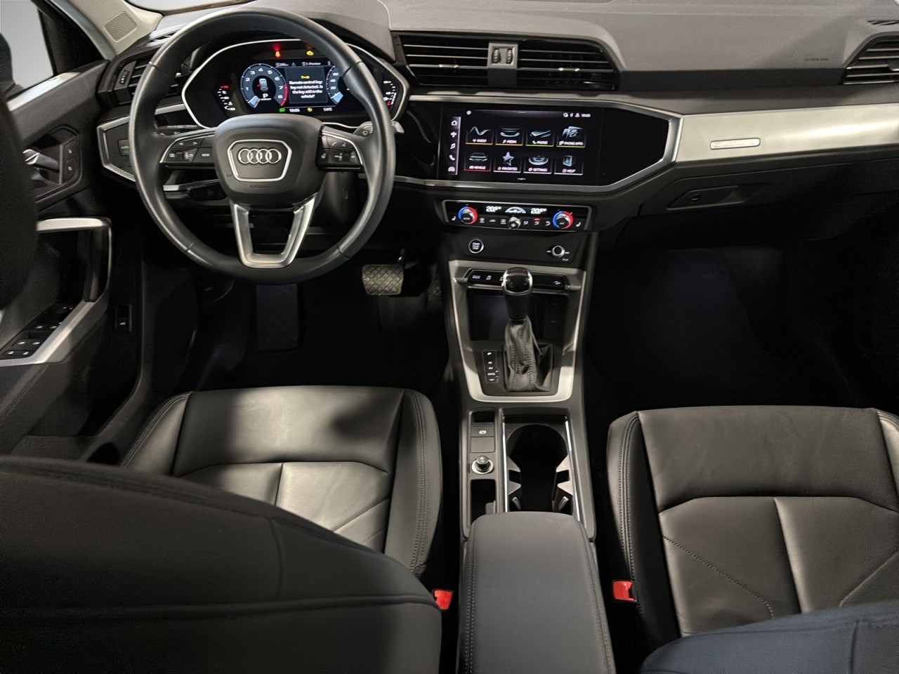 2023 Audi Q3 - Image 12