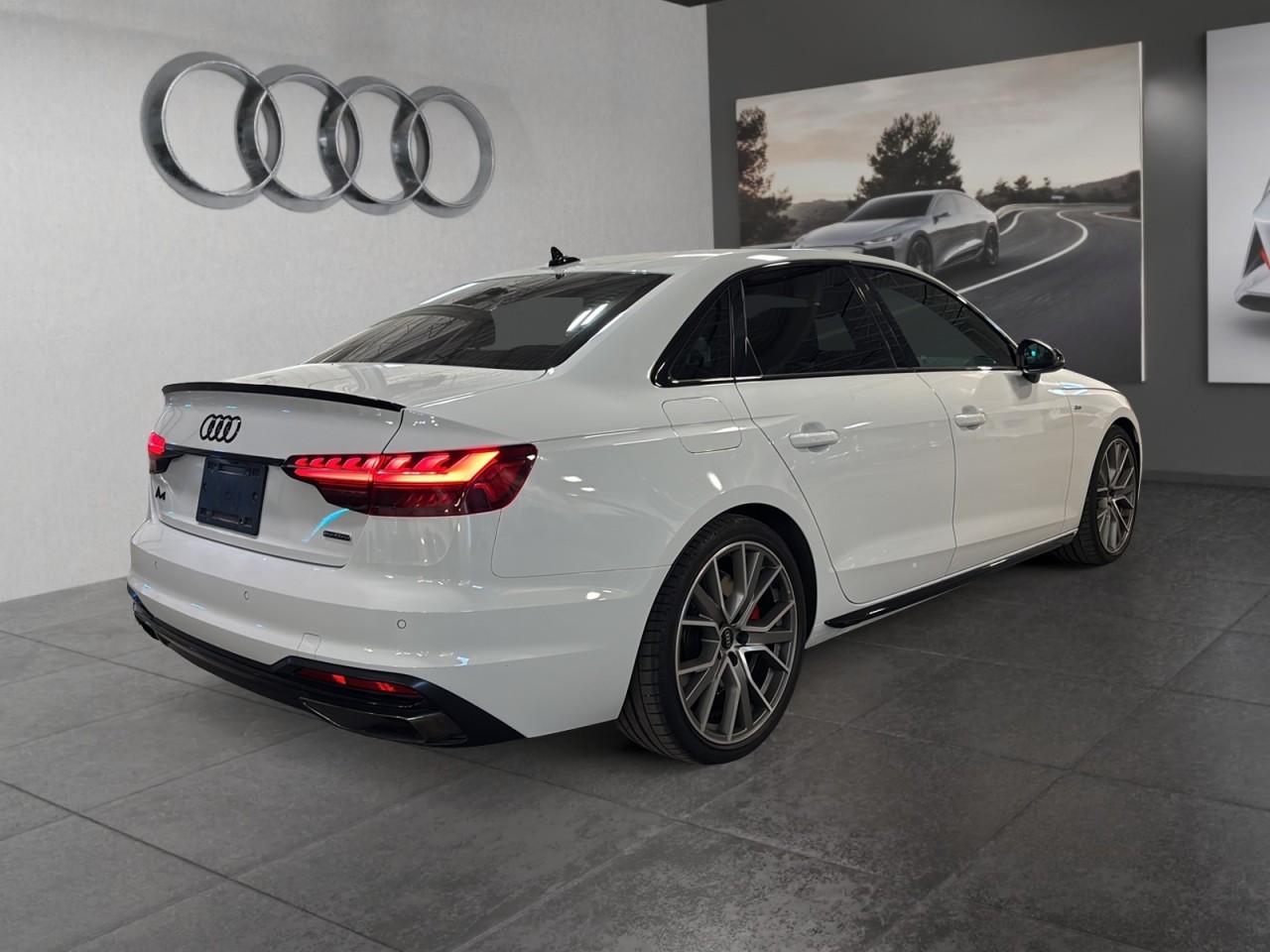 2023 Audi A4 - Image 5