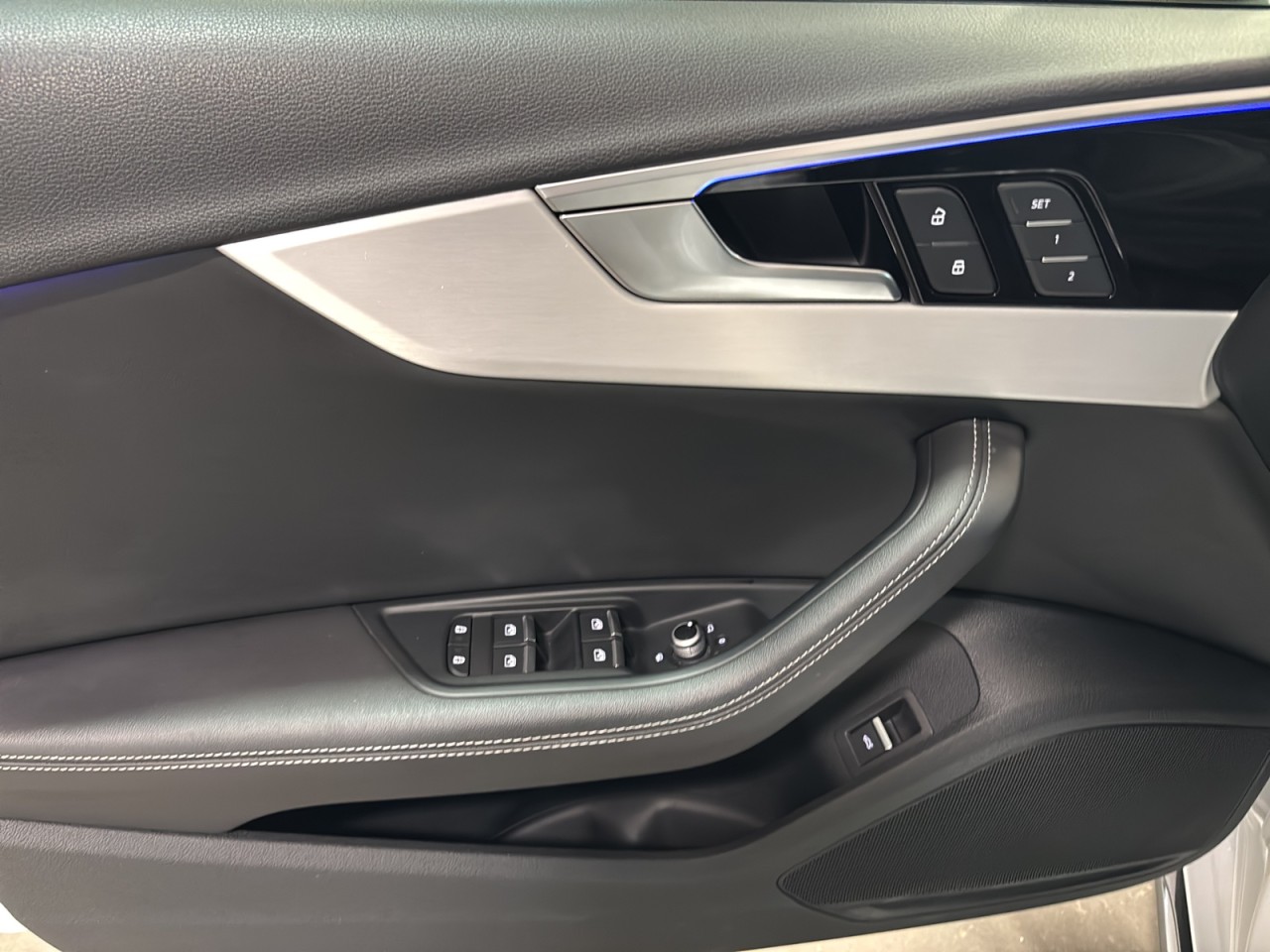 2023 Audi A4 - Image 10