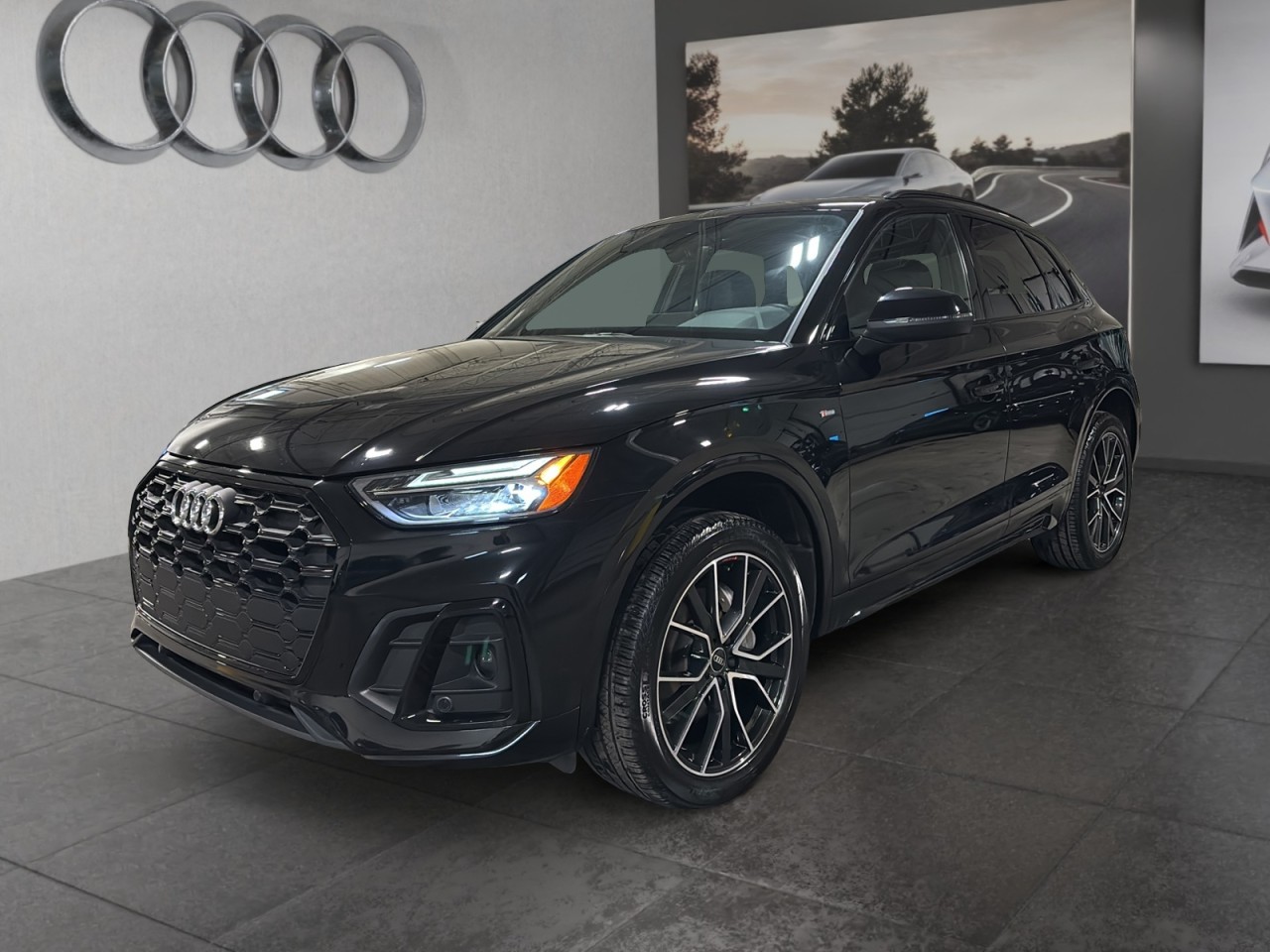 2023 Audi Q5 - Image 3