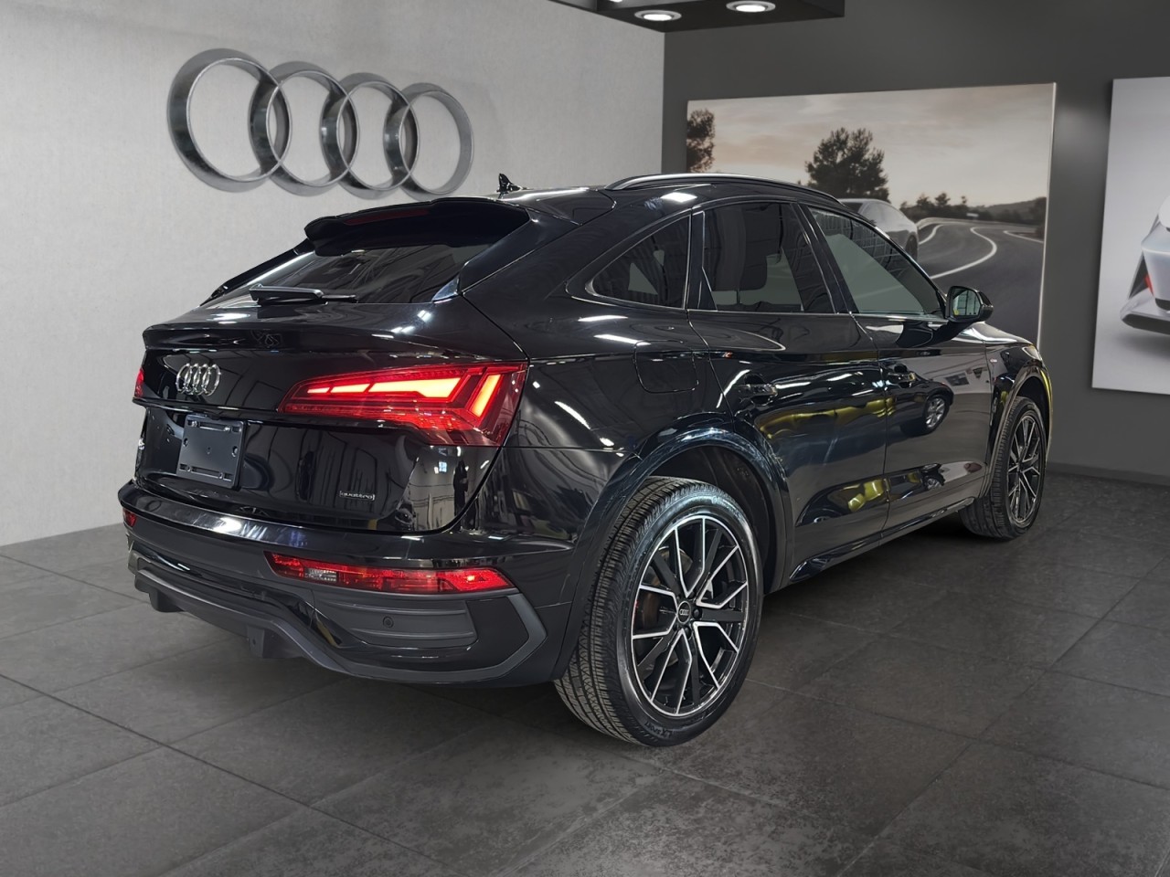 2023 Audi Q5 - Image 5