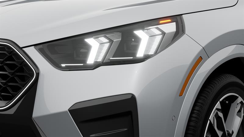 2025 BMW X2 - Image 11