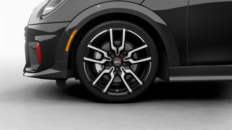 2025 MINI 3 Door - Image 8