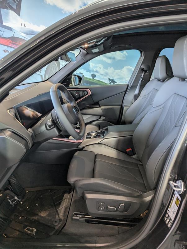 2025 BMW X3 - Image 13