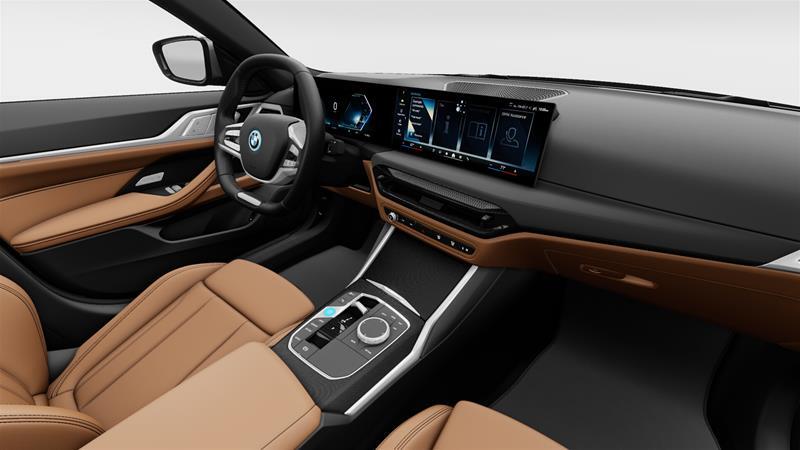 2025 BMW i4 - Image 2
