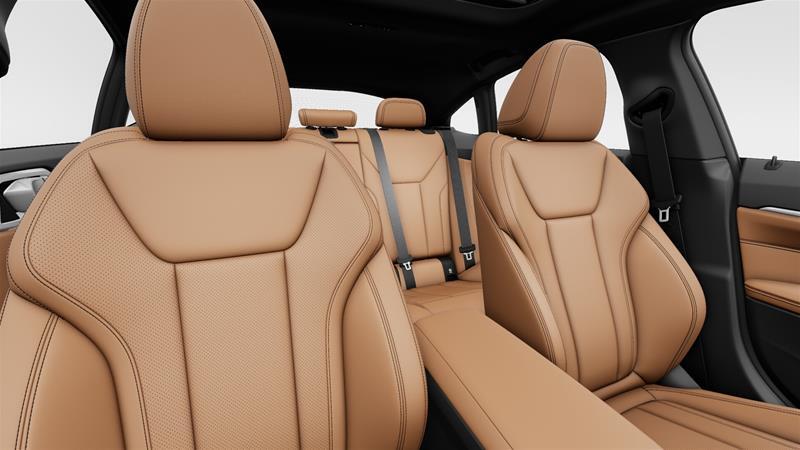 2025 BMW i4 - Image 5