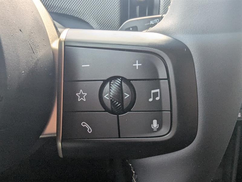 2025 MINI 3 Door - Image 17