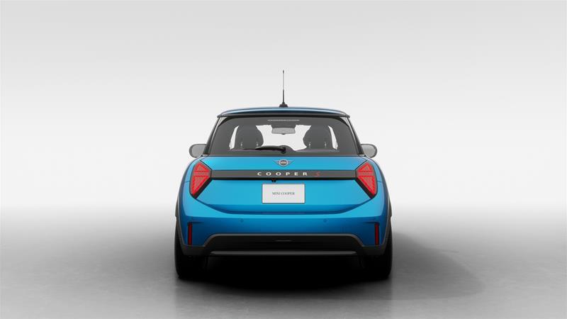 2025 MINI 3 Door - Image 4