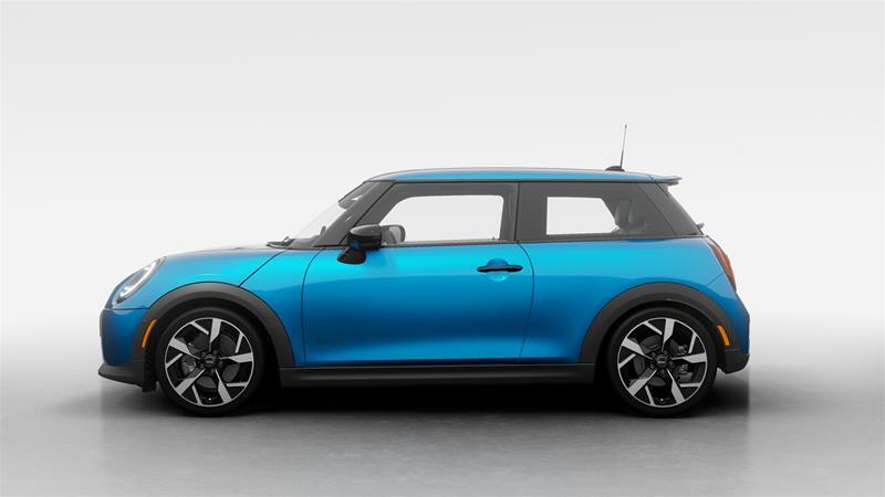 2025 MINI 3 Door - Image 6