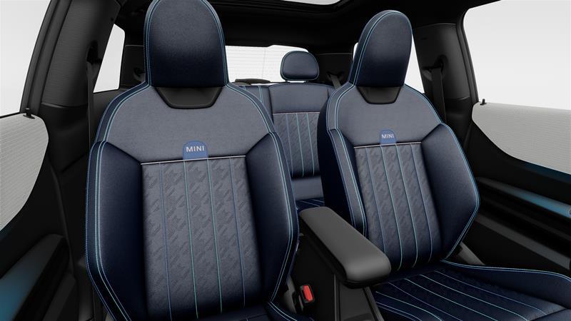 2025 MINI 3 Door - Image 7