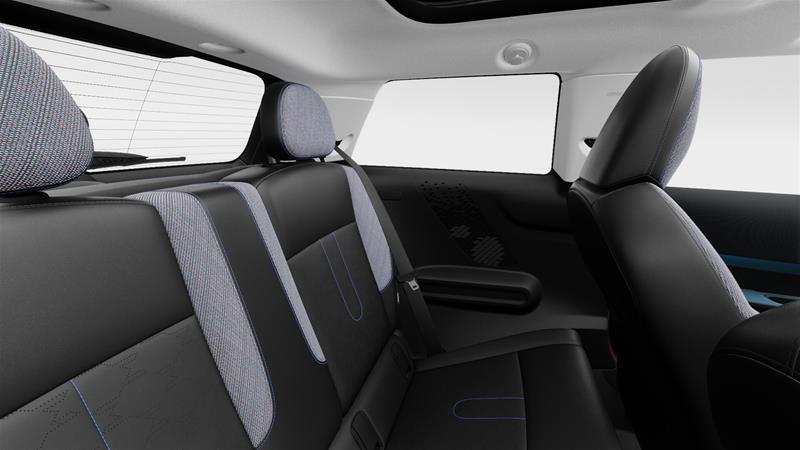 2025 MINI 3 Door - Image 14