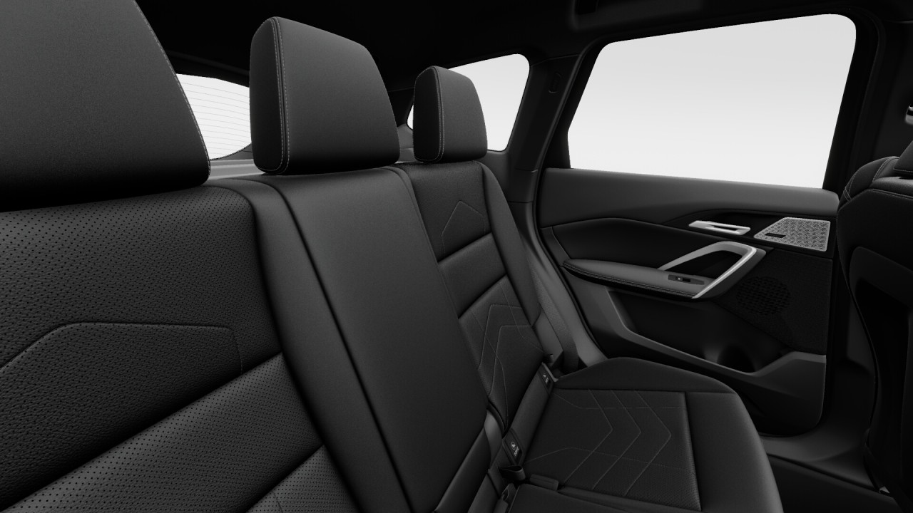 2025 BMW X1 - Image 12