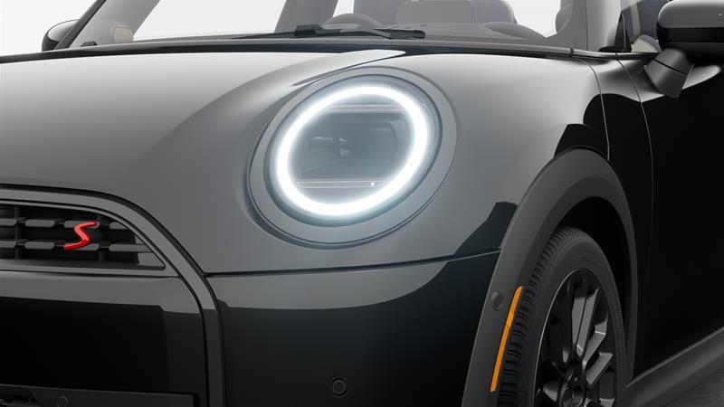 2025 MINI 3 Door - Image 7