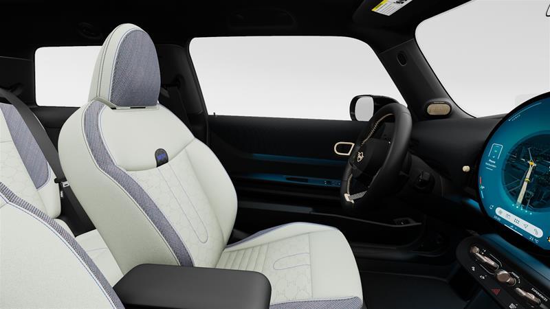 2025 MINI 3 Door - Image 12
