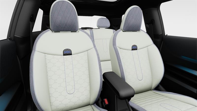 2025 MINI 3 Door - Image 13