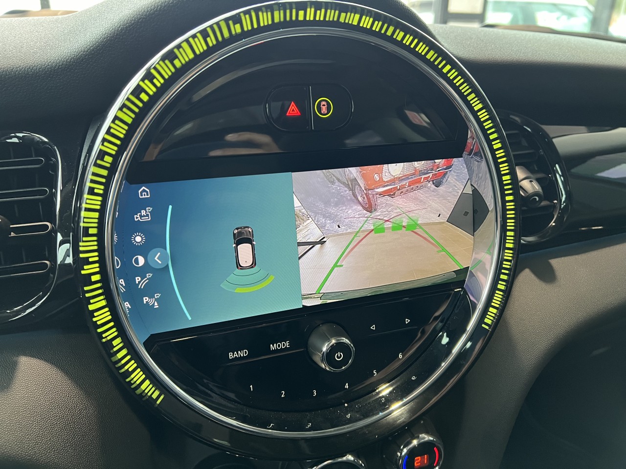 2023 Mini Cooper - Image 20