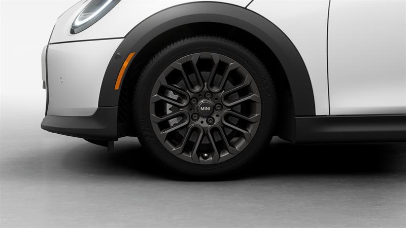 2025 MINI 3 Door - Image 3