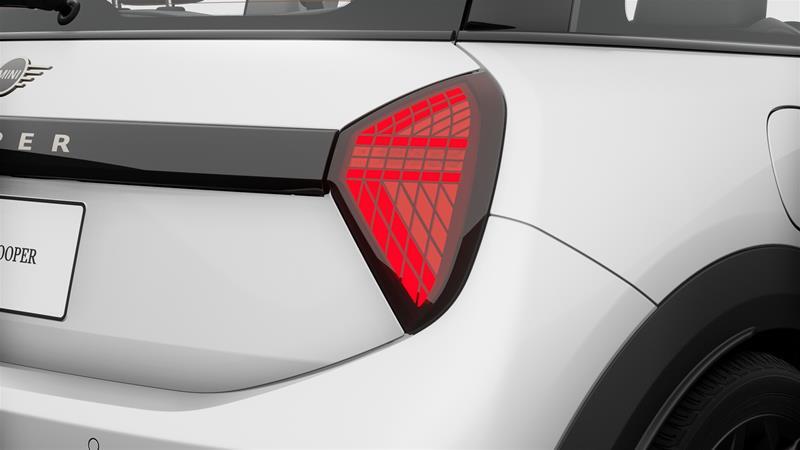 2025 MINI 3 Door - Image 4