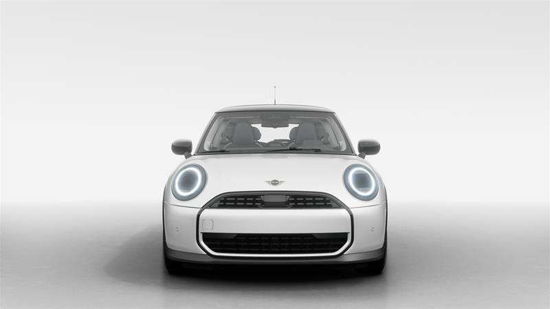 2025 MINI 3 Door - Image 8
