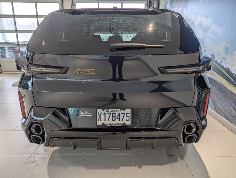 2025 BMW XM - Image 5