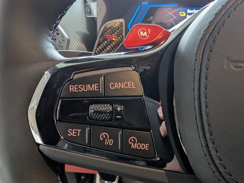 2025 BMW XM - Image 10