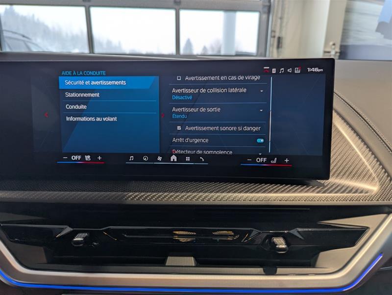 2025 BMW XM - Image 16