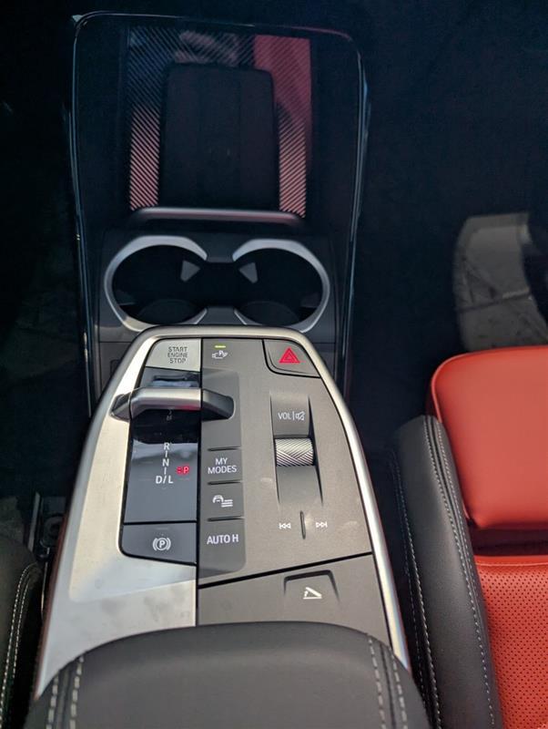 2025 BMW X1 - Image 2