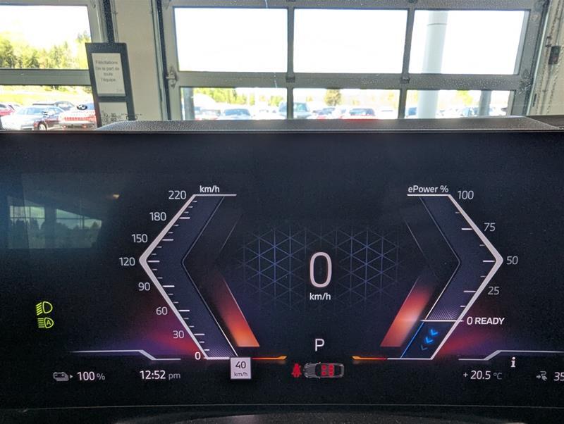 2025 BMW i4 - Image 19