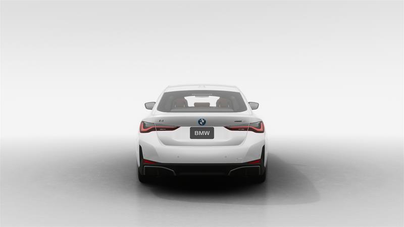 2025 BMW i4 - Image 5