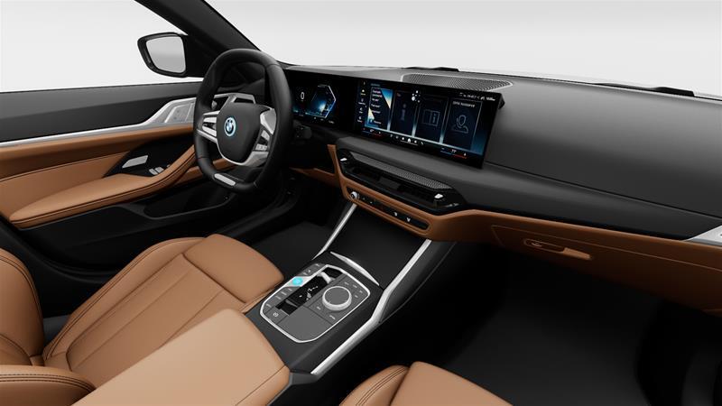 2025 BMW i4 - Image 14