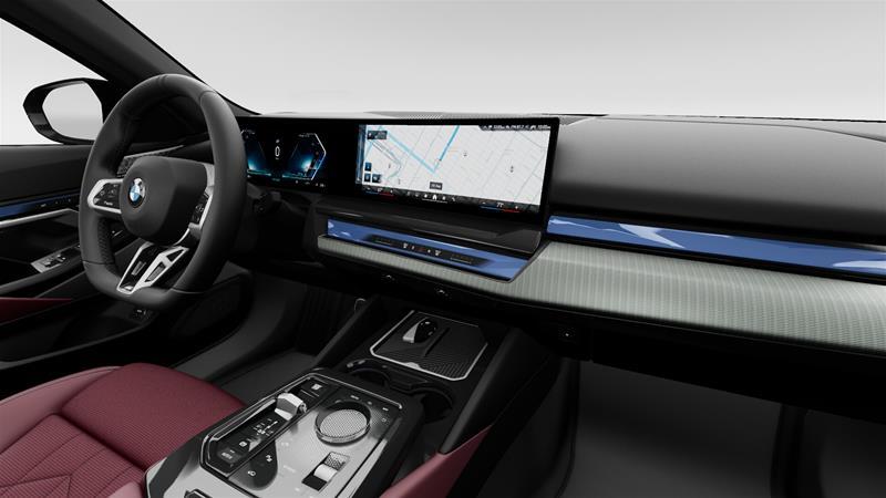 2026 BMW i5 - Image 2