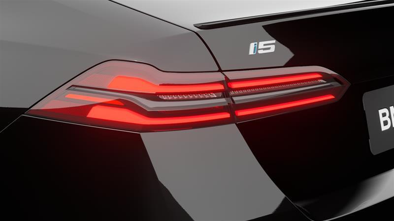 2026 BMW i5 - Image 4