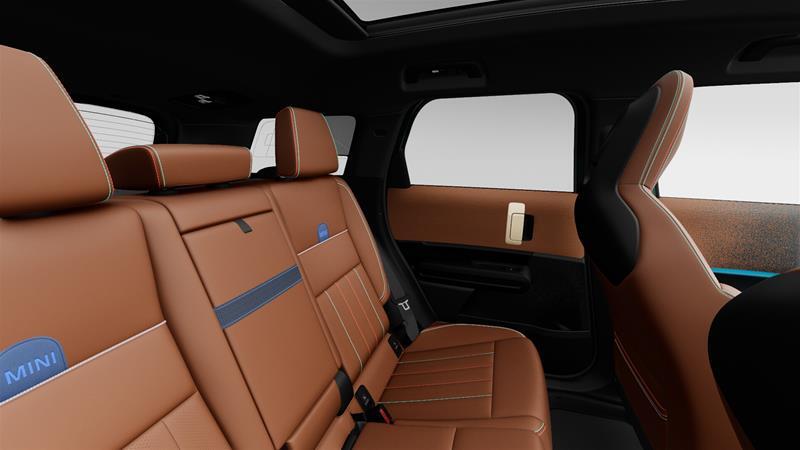 2025 MINI Countryman - Image 9