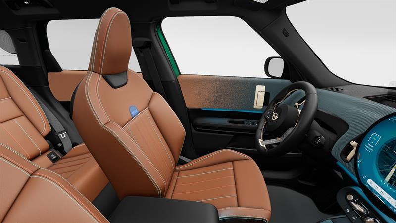 2025 MINI Countryman - Image 11