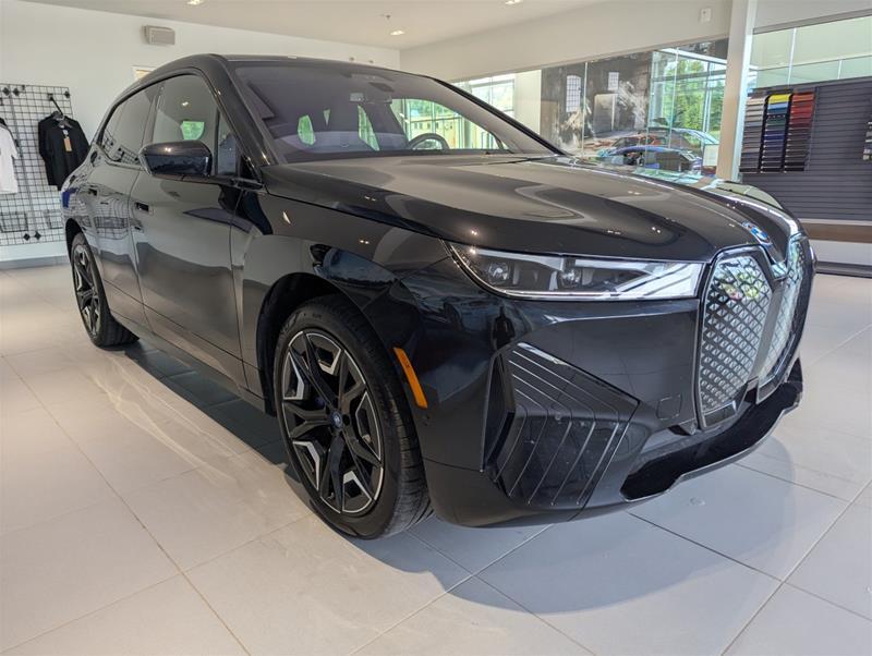 2025 BMW iX - Image 15