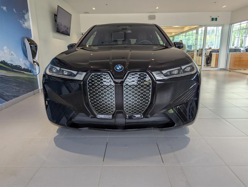 2025 BMW iX - Image 16