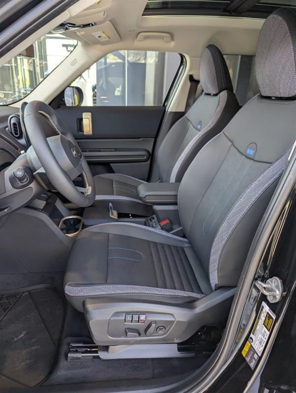 2025 MINI Countryman - Image 5