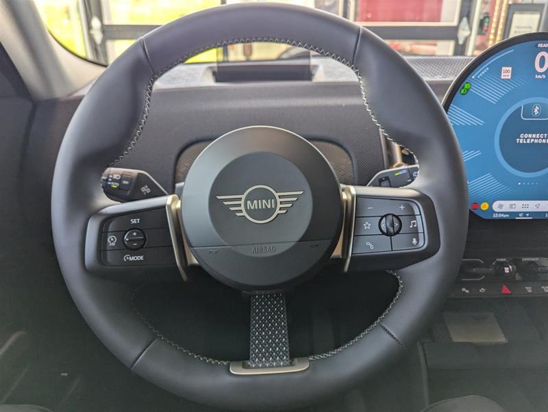 2025 MINI Countryman - Image 11