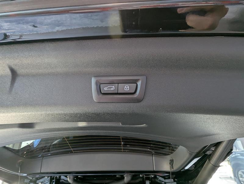 2025 MINI Countryman - Image 17