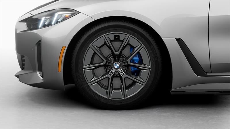 2025 BMW i4 - Image 8