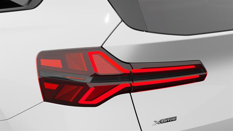 2025 BMW X3 - Image 8