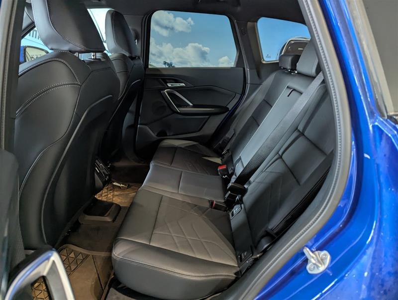 2025 BMW X1 - Image 18