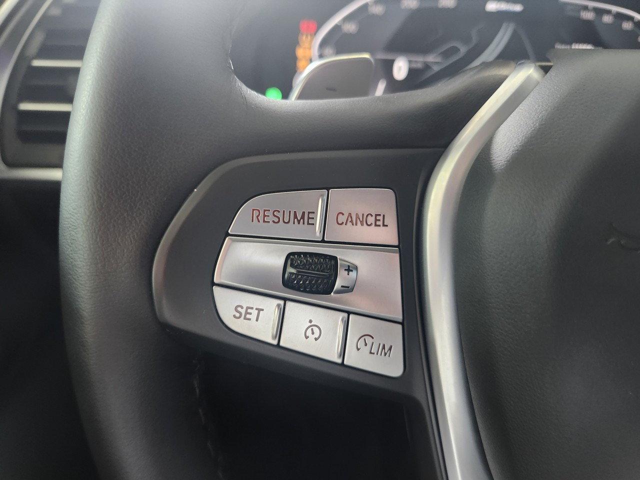 2023 BMW X3 - Image 16