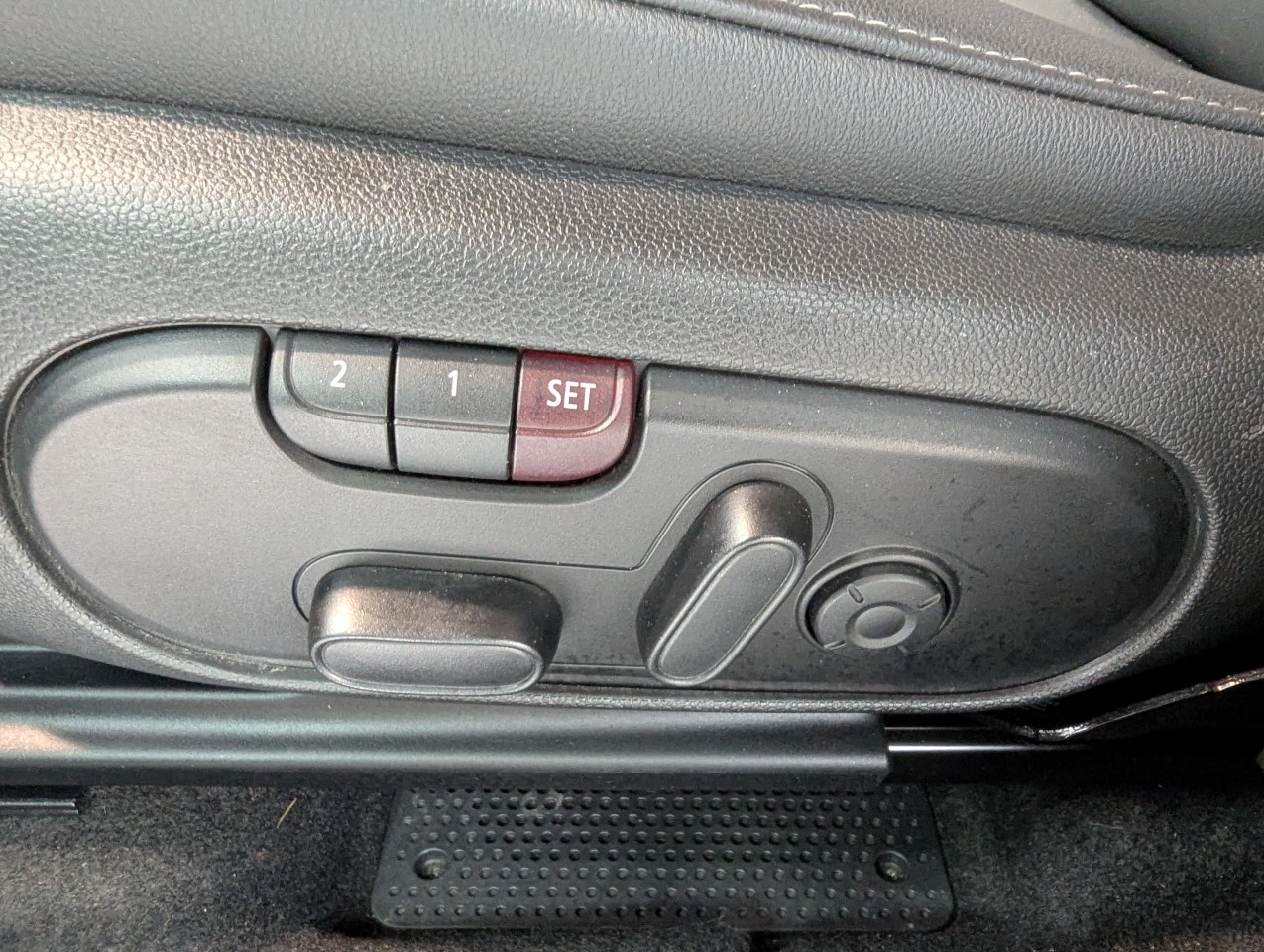 2024 Mini Cooper Countryman - Image 14