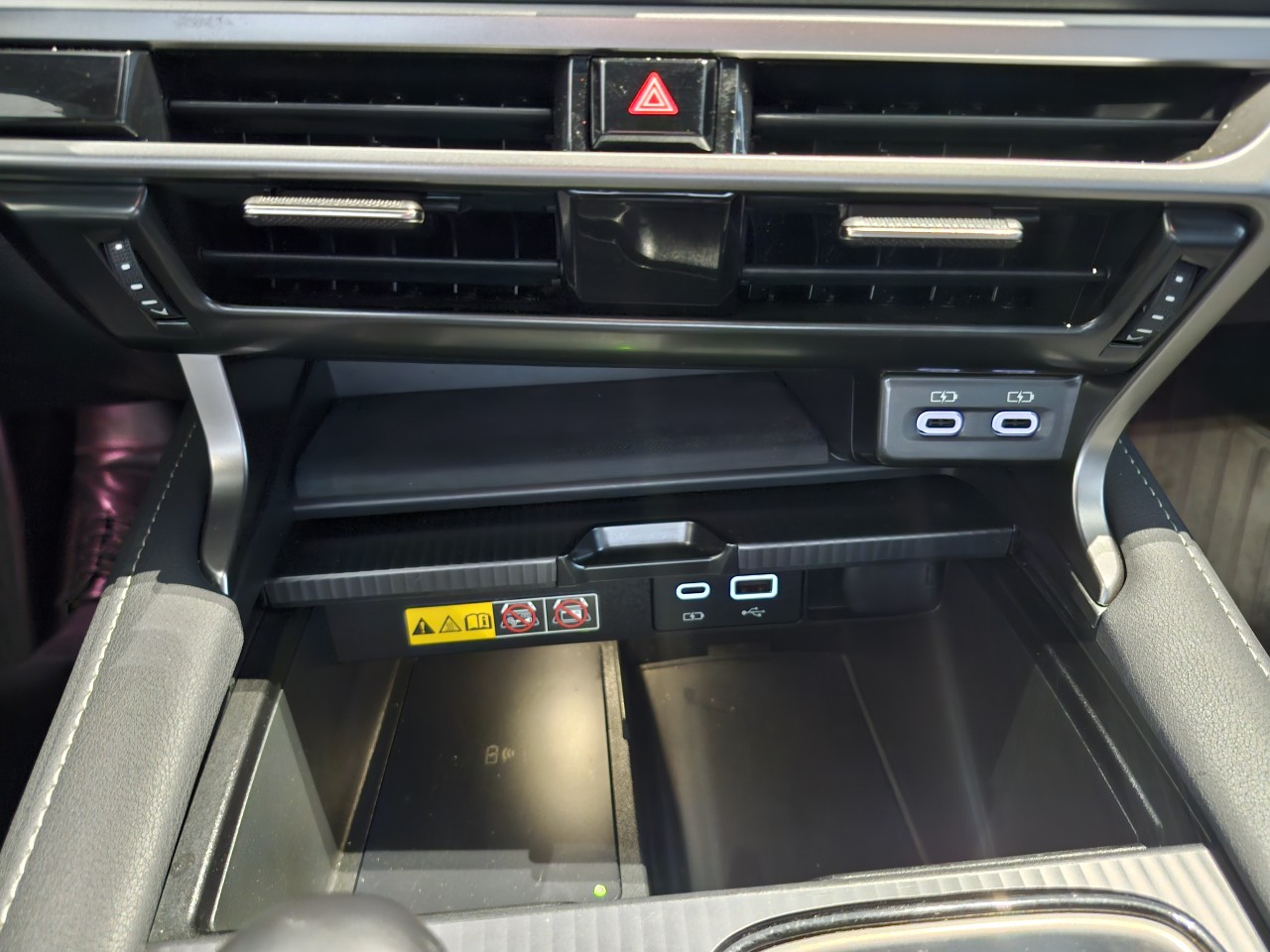 2024 Lexus RX500h - Image 22