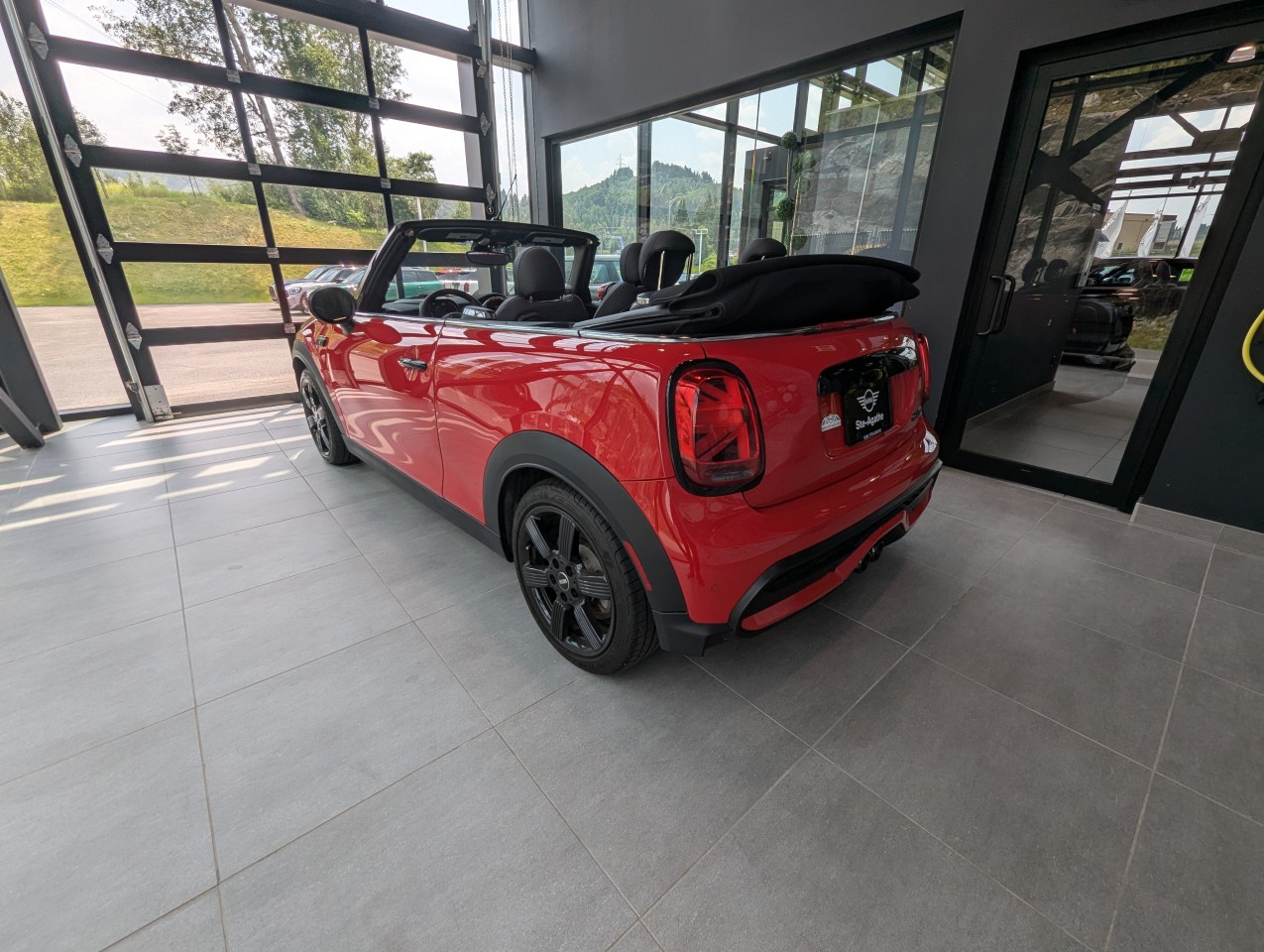 2024 Mini Cooper - Image 9