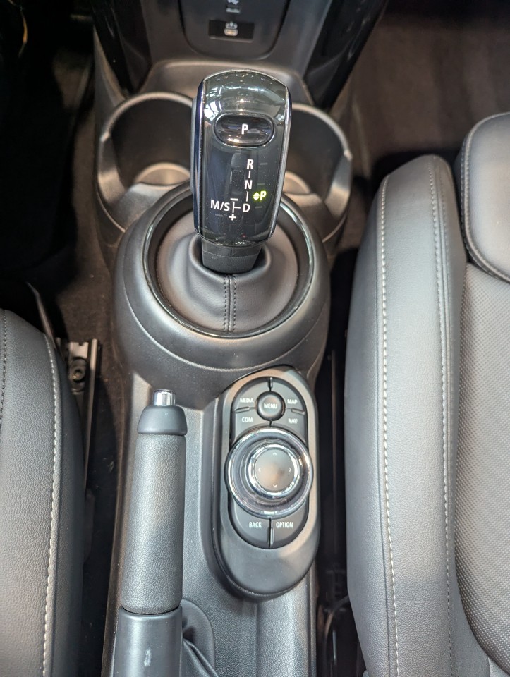 2024 Mini Cooper - Image 27