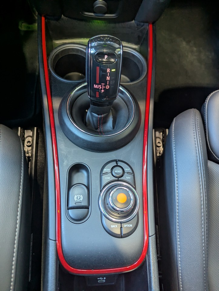 2021 Mini Cooper Countryman - Image 22