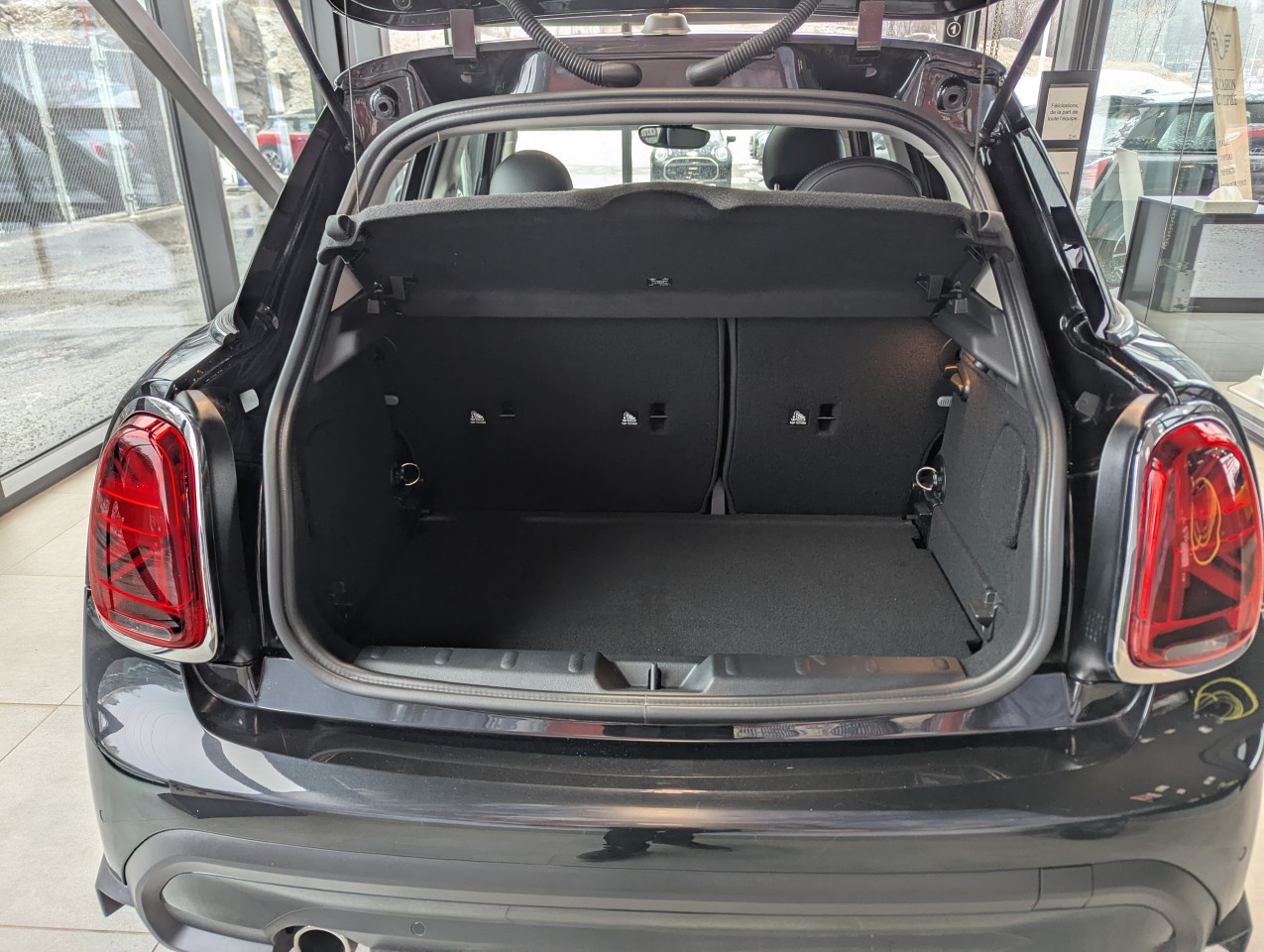 2024 Mini Cooper - Image 6